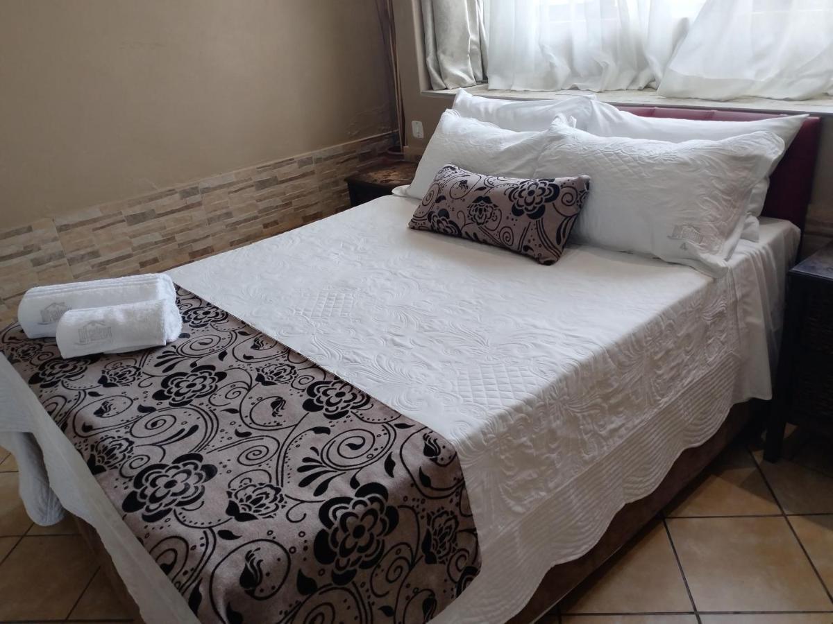 Ditsaleng Bed And Breakfast Vanderbijlpark Luaran gambar