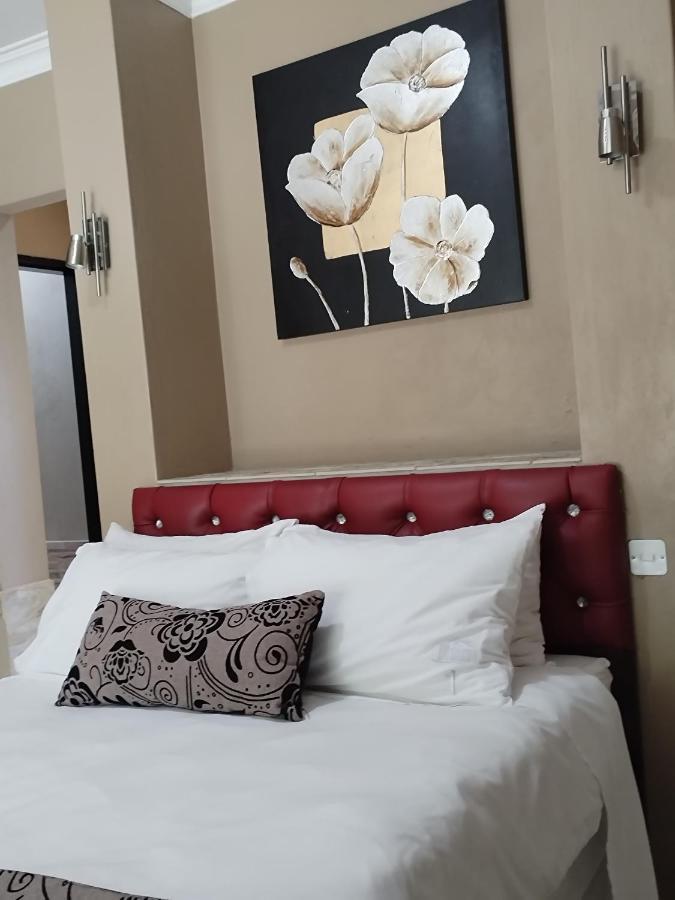 Ditsaleng Bed And Breakfast Vanderbijlpark Luaran gambar