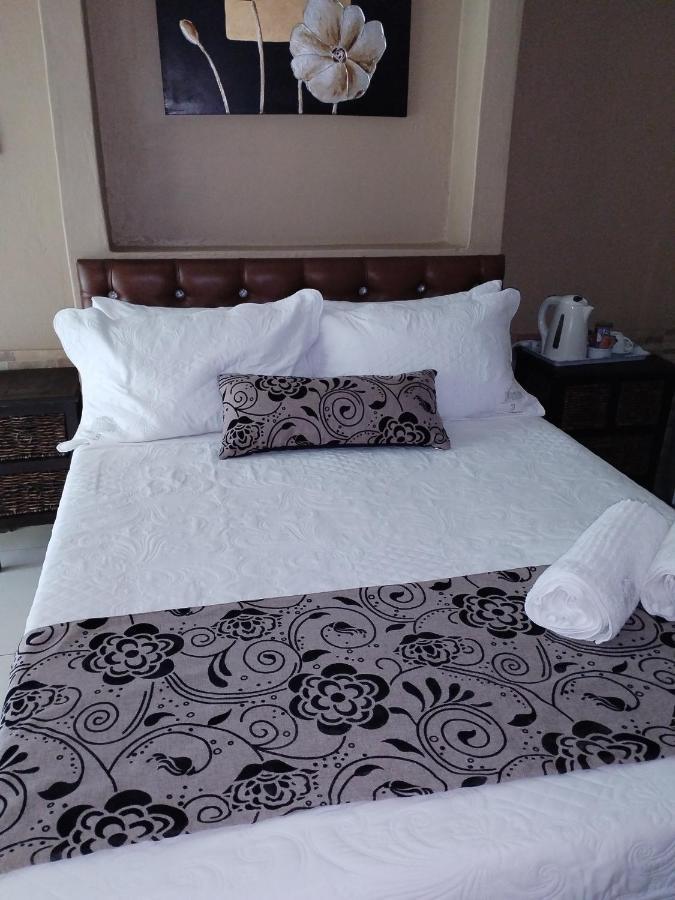 Ditsaleng Bed And Breakfast Vanderbijlpark Luaran gambar